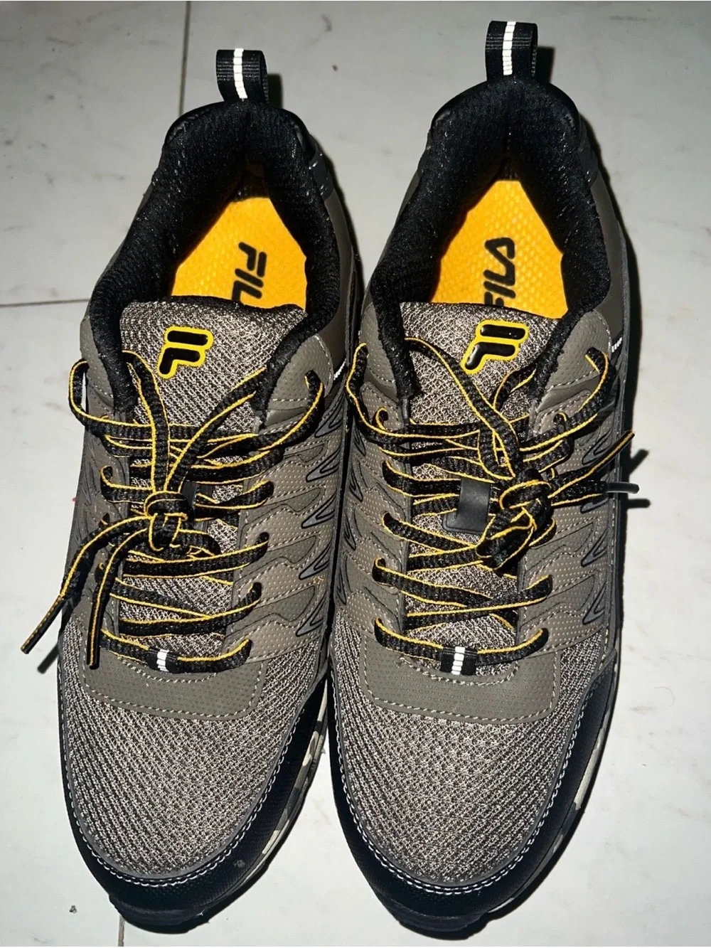 Fila evergrand tr size 9